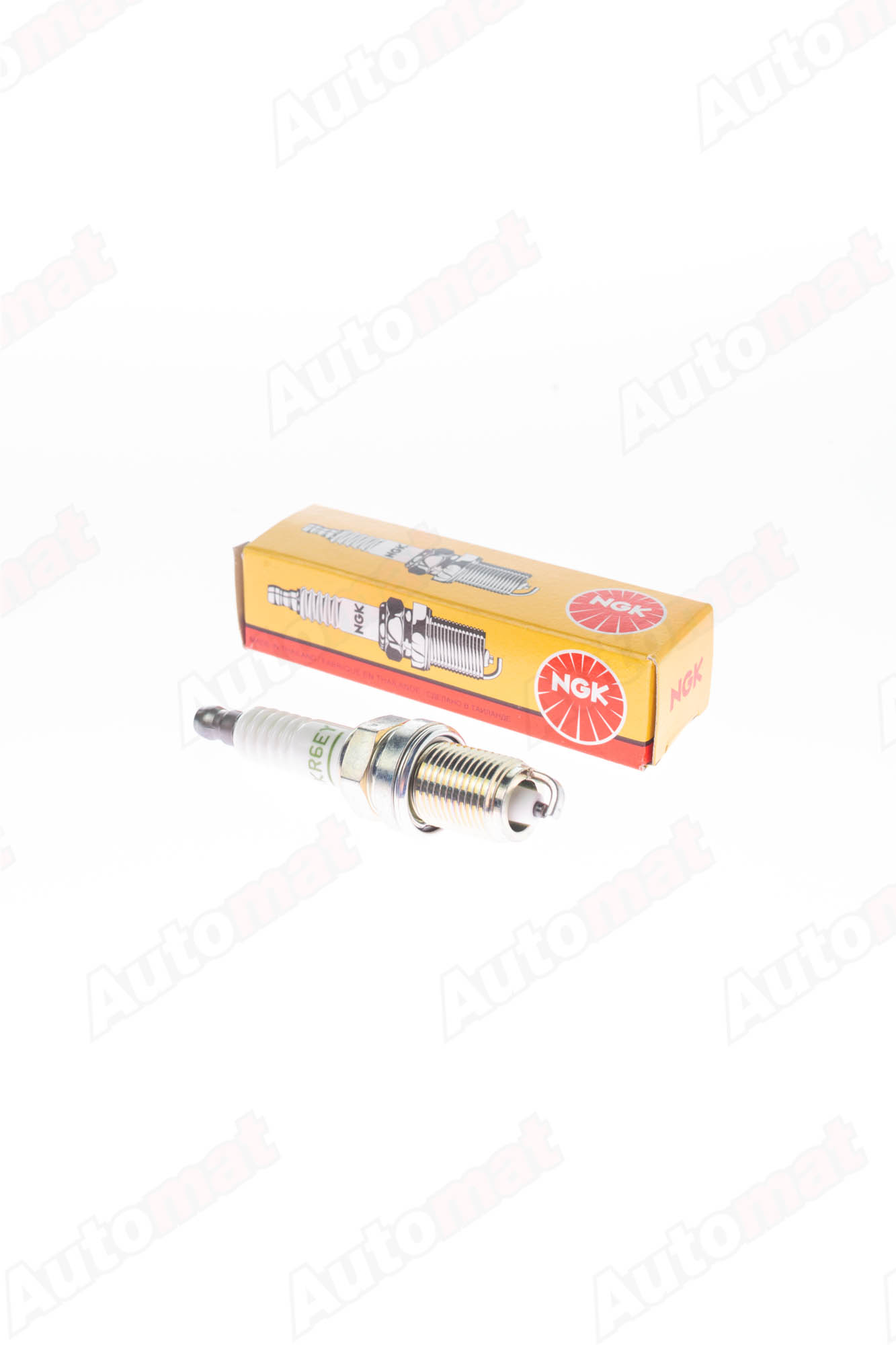 Свеча зажигания NGK 3696 BKR6EY с никелевым электродом